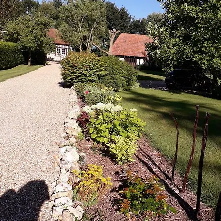 D'hotes Manoir Du Buquet Bed & Breakfast