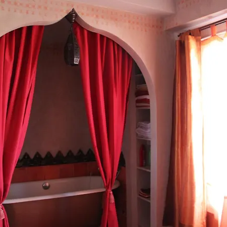 Chambres D'hotes Manoir Du Buquet Bed & Breakfast *