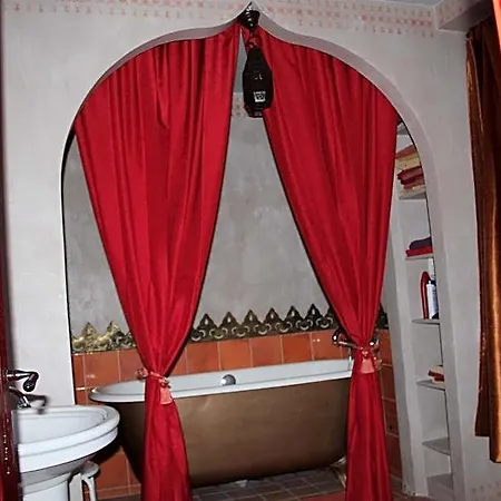 D'hotes Manoir Du Buquet Oda ve Kahvaltı 3*