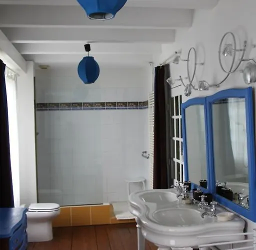 Chambres D'hotes Manoir Du Buquet Bed & Breakfast *